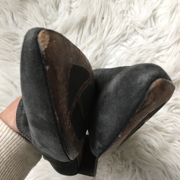 AGL Pointed Toe Gray Suede Loafer Block Heel - Picture 8 of 8